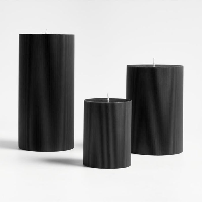 4"x6" Ribbed Black Pillar Candle
