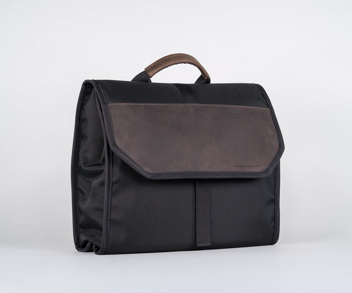 Ballistic Nylon w/ Chocolate Leather $239 / 1.5-inch Simple Strap +$0