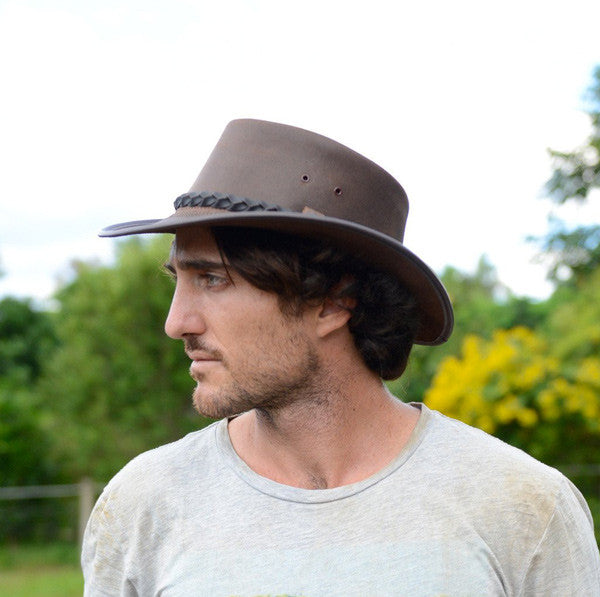 Conner Bac Pac Traveller Hat in Black - Stock Guy