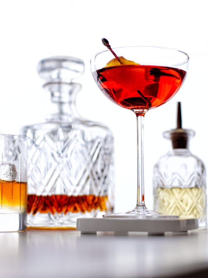 Elliot Decanter