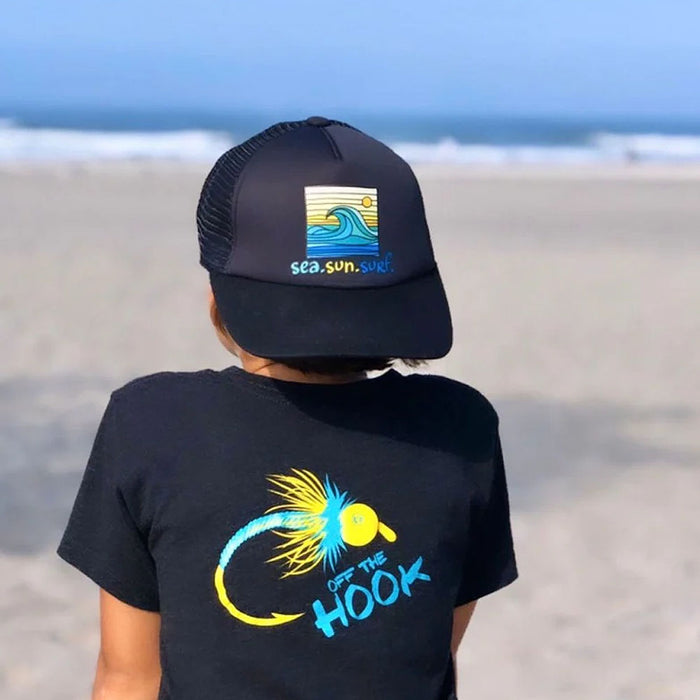 Grom-Squad-Sea-sun-surf-toddler-trucker-hat-model
