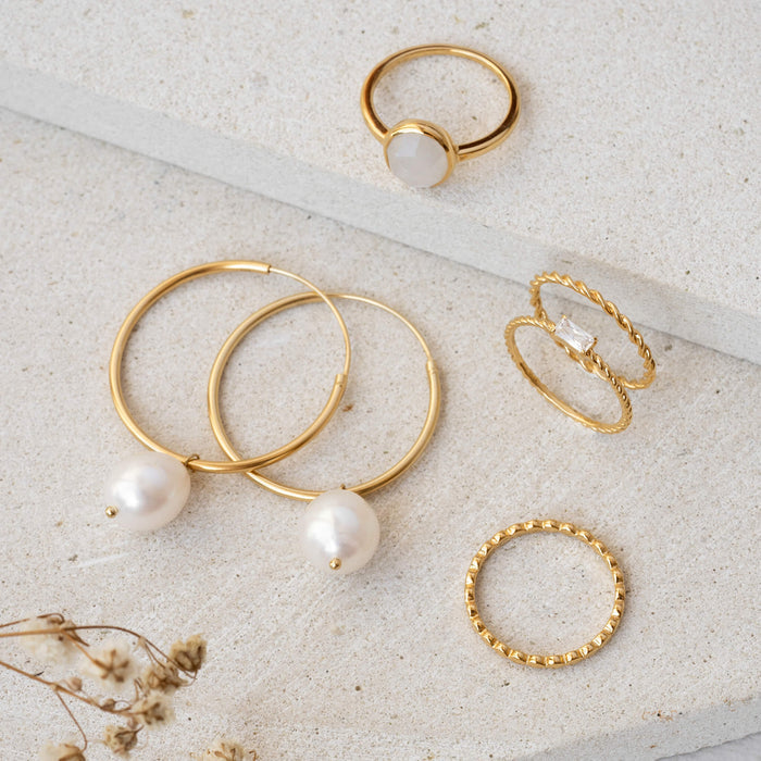 Hoop earrings with natural pearl pendants and gold vermeil rings
