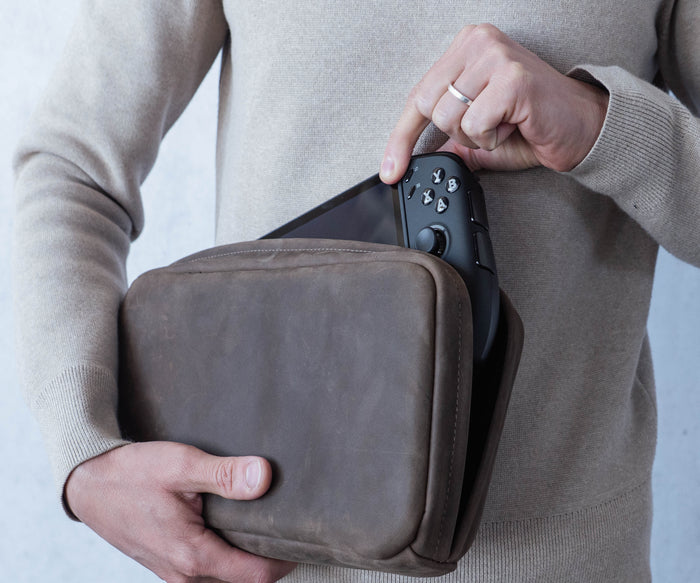 Compact, magnetic case for Legion Go 2