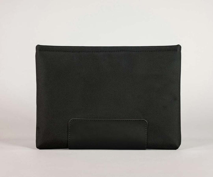 13" iPad Pro Horizontal (#42) - $89 / Black Ballistic Nylon