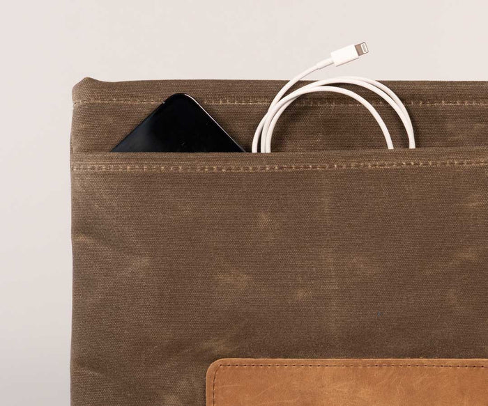 Rear pocket storage