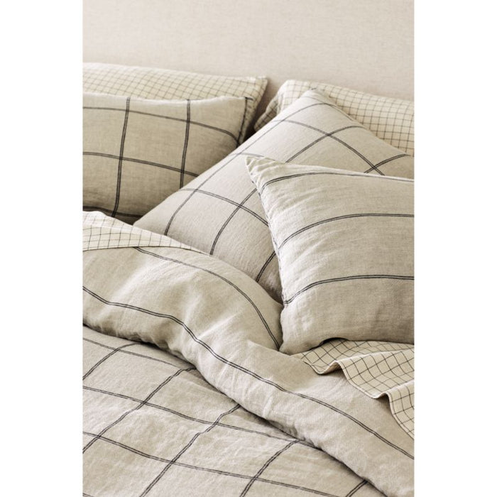 Natural Hemp Arcadia Tan and Midnight Navy Reversible Grid Full/Queen Duvet Cover