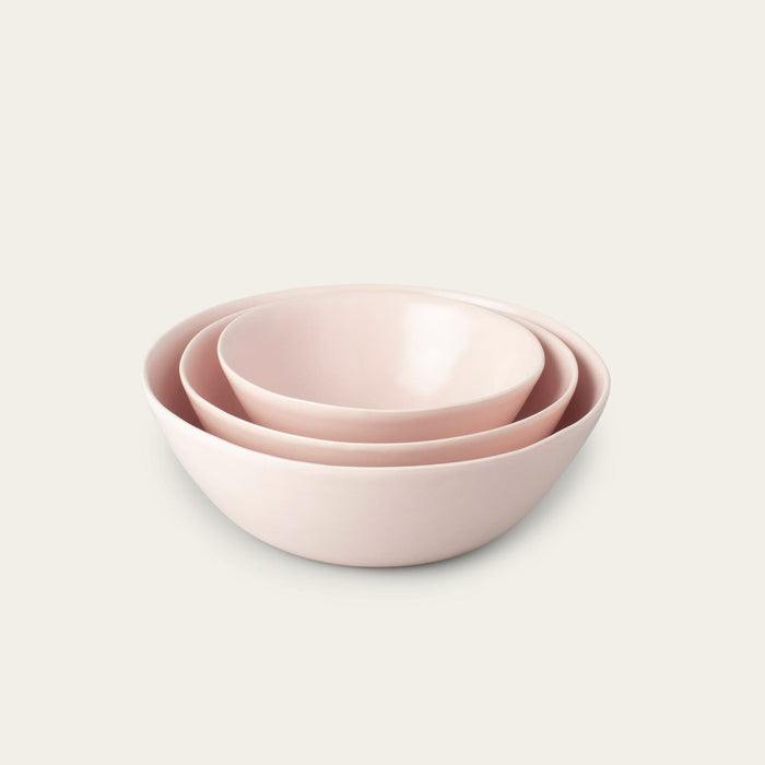 Nested serving bowls dinnerware by Fable Home, shown in a blushpink finish. – #blushpink