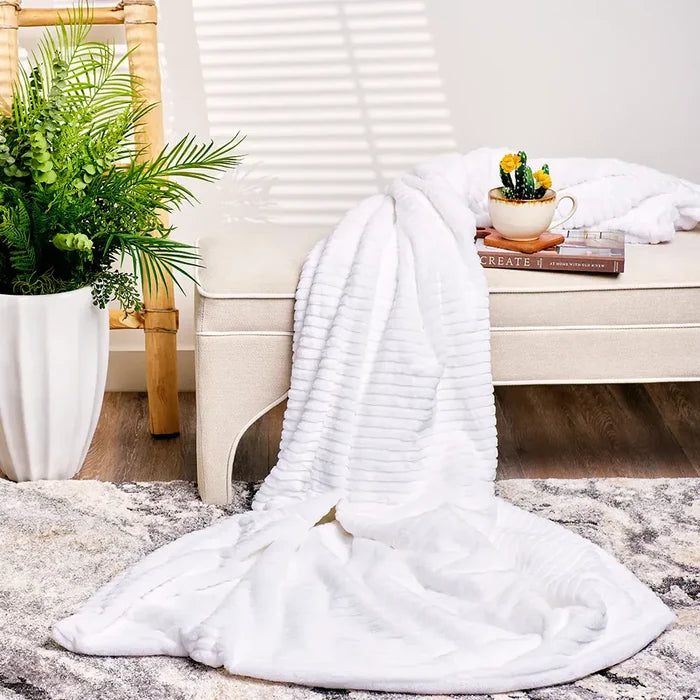 PeachSkinSheets X PeachyMink™ Oversized Throw Blanket
