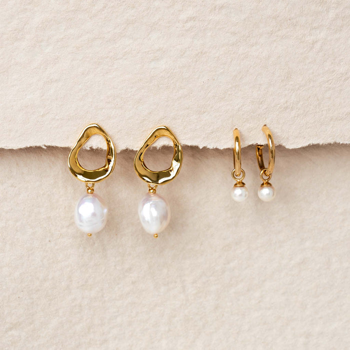 Two pairs of earrings made with gold vermeil and freshwater pearls