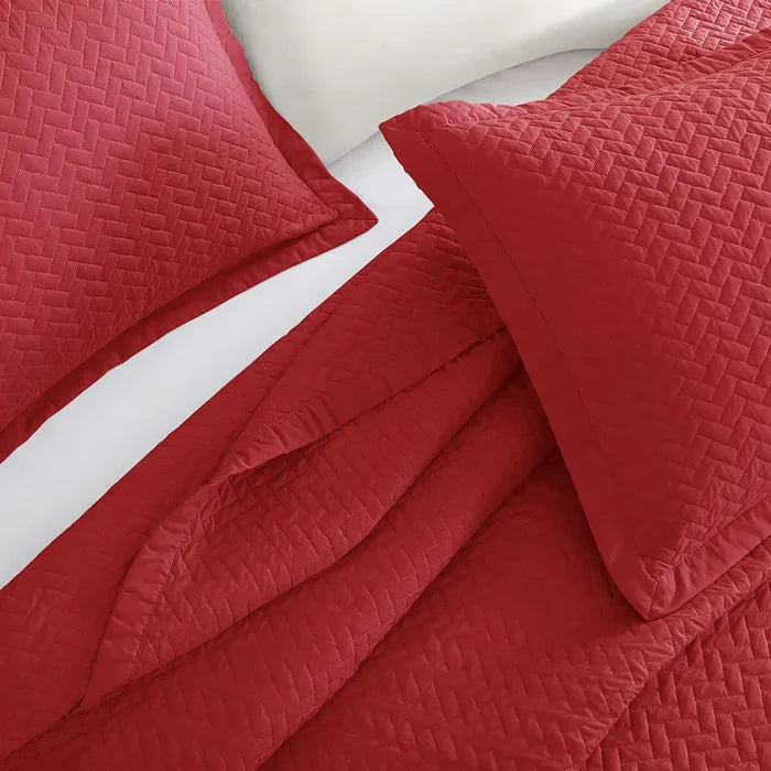 Red Velvet Oversized Quilt Set