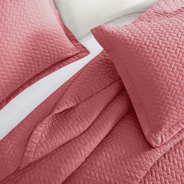 Retro Rose Oversized Quilt Set