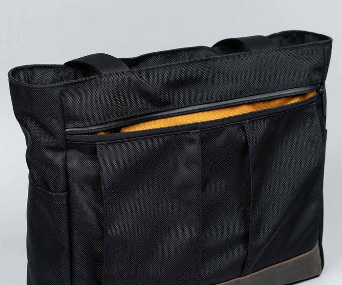 Front zippered pocket