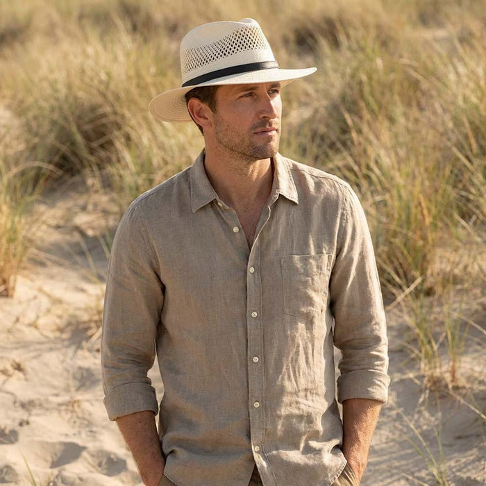 Stetson_Digger_Shantung_Straw_Outback_Hat_HatsUnlimited.com_Hats_Unlimited_Mens_Straw_Sun_Hat_Natural_HU2698_Lifestyle2