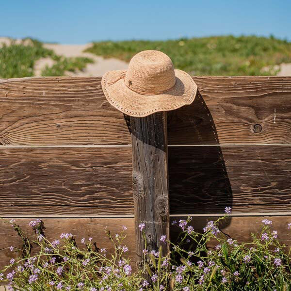 Sun 'N' Sand Crochet Raffia Floppy Flat Brim Hat - Stock Image 2