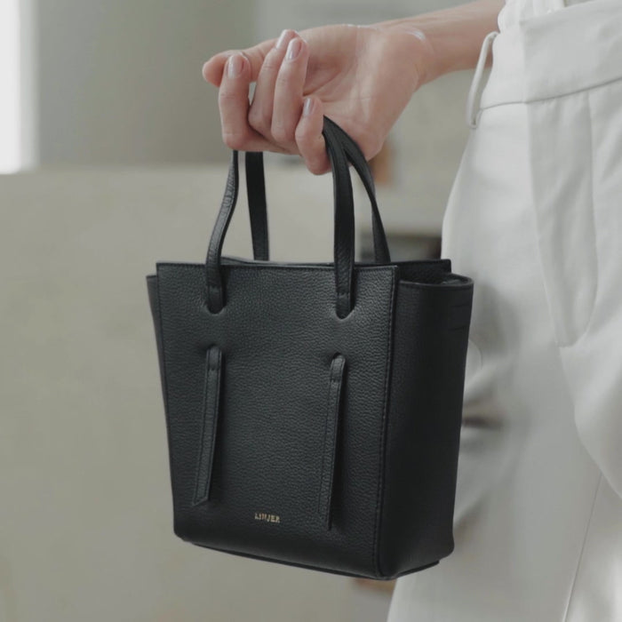 lana-bag-video-compressed.mp4