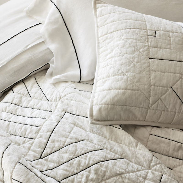Twigg Cotton Black and White King Quilt