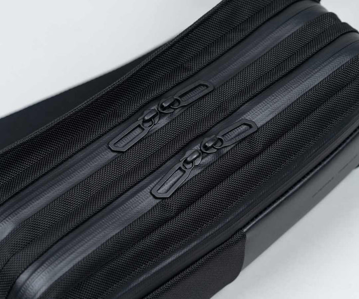 Water-resistant YKK ® zippers