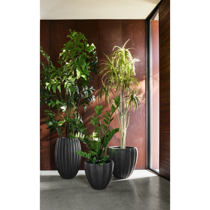 Warren Medium Black Ficonstone Outdoor Planter 20.1"
