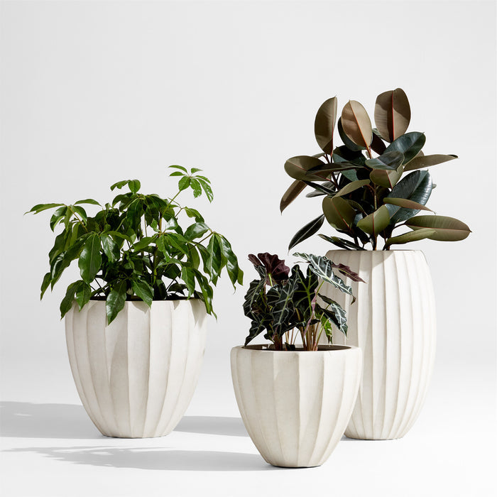 Warren Medium Warm White Ficonstone Outdoor Planter 20.1"